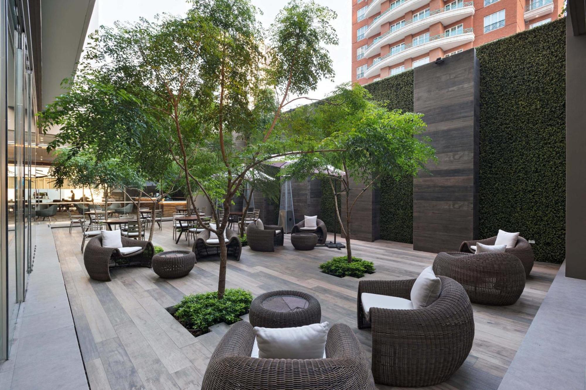 Courtyard By Marriott Ville de Guatemala Extérieur photo
