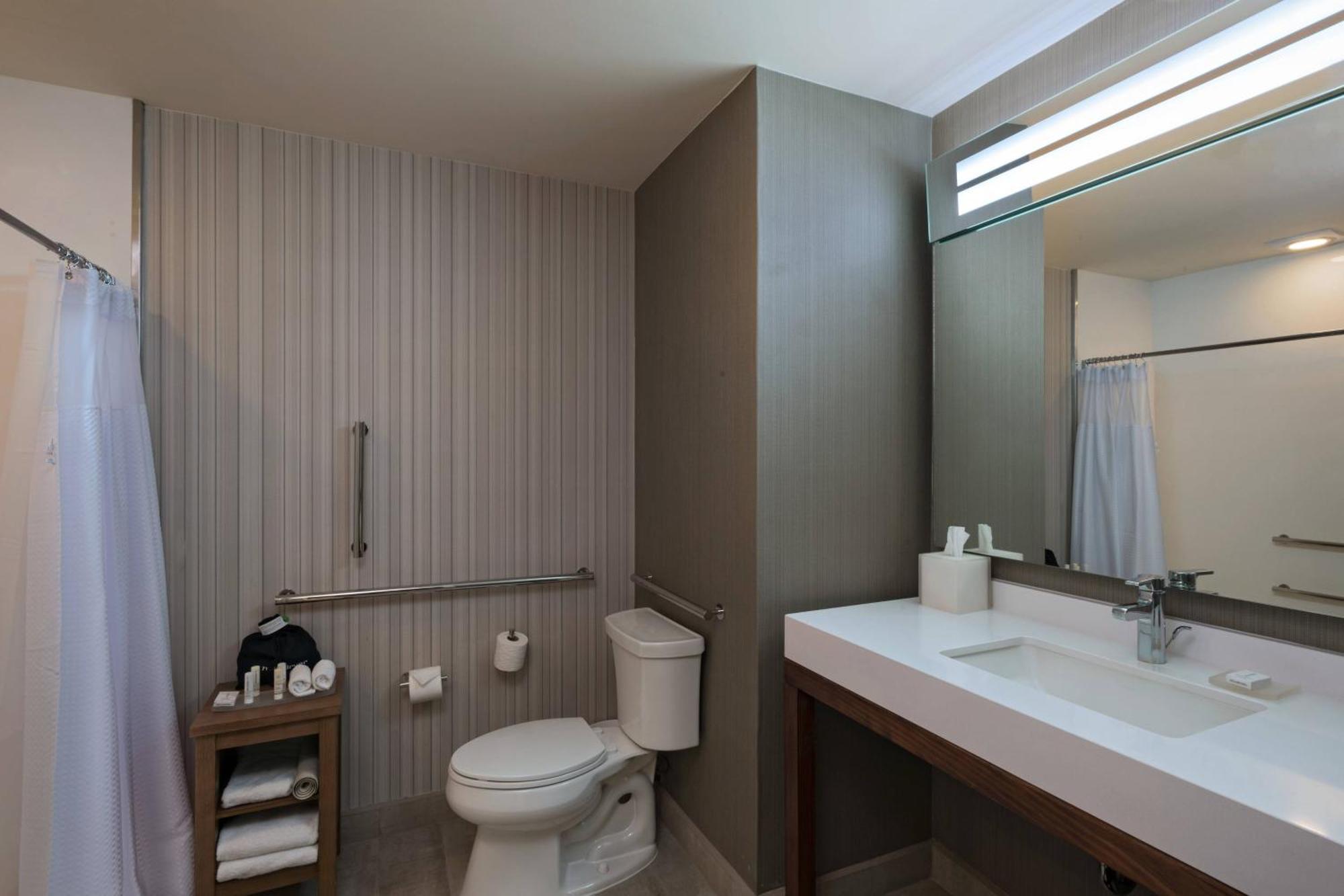 Courtyard By Marriott Ville de Guatemala Extérieur photo
